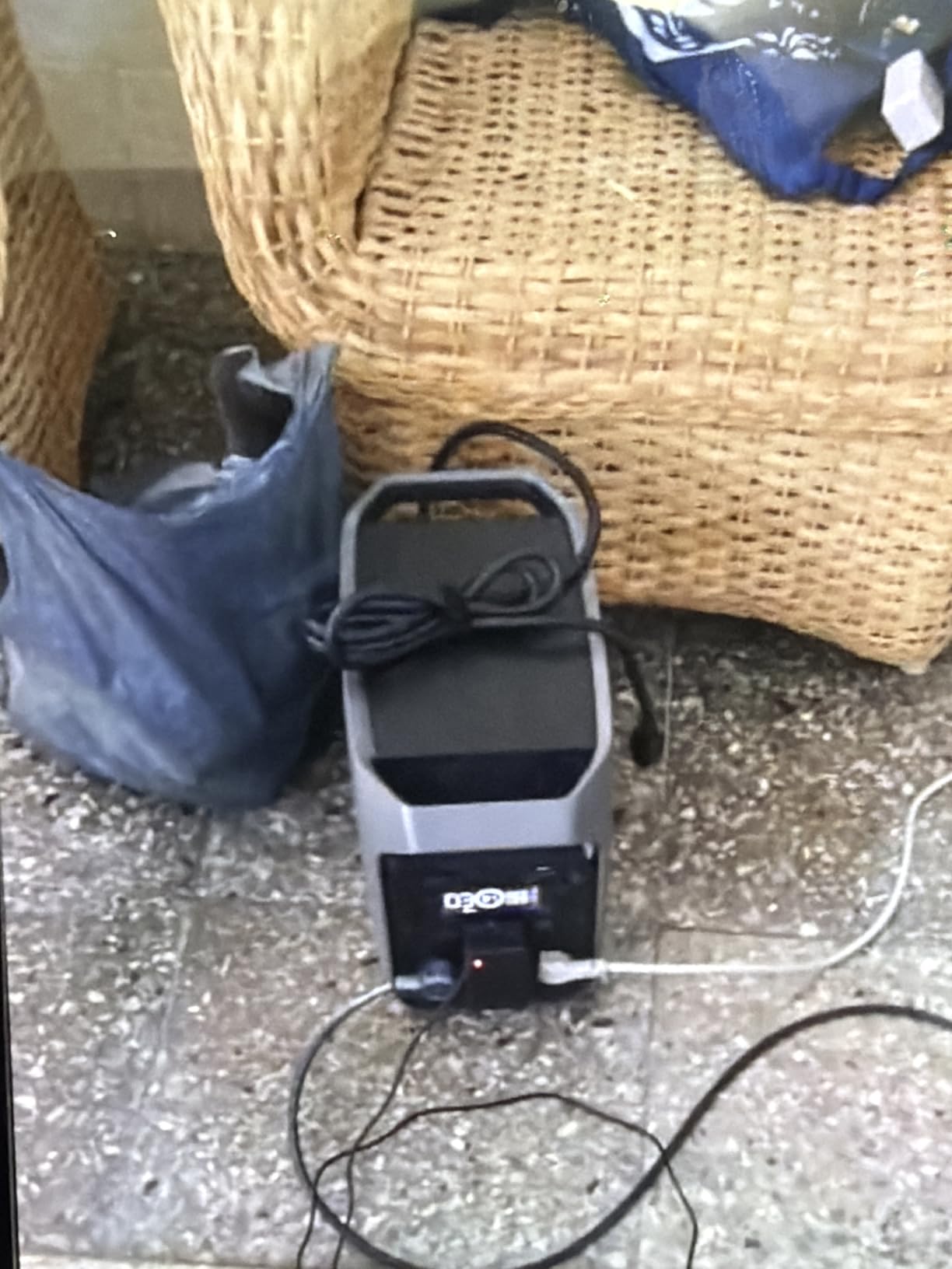 EF ECOFLOW Portable Power Station Delta 3 Classic, 1024Wh 1800W AC | 3600W Surge, 1 Hr Fast Charge, 100W USB-C Output, LiFePO4 Battery, 10ms UPS Solar Generator for Home Backup, Camping & RVs customer photo 1