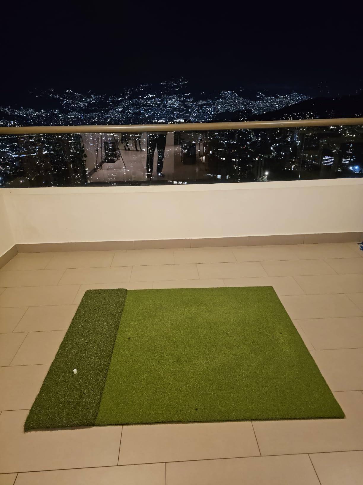 Fanshaw Premium Dual-Turf Golf Mat 4/6x4ft 40-50mm Thickened for Practice | Durable Golf Hitting Mat: Tee, Fairway & Rough Turf for Driving & Chipping, Indoor & Outdoor Backyard & Simulator Training customer photo 2