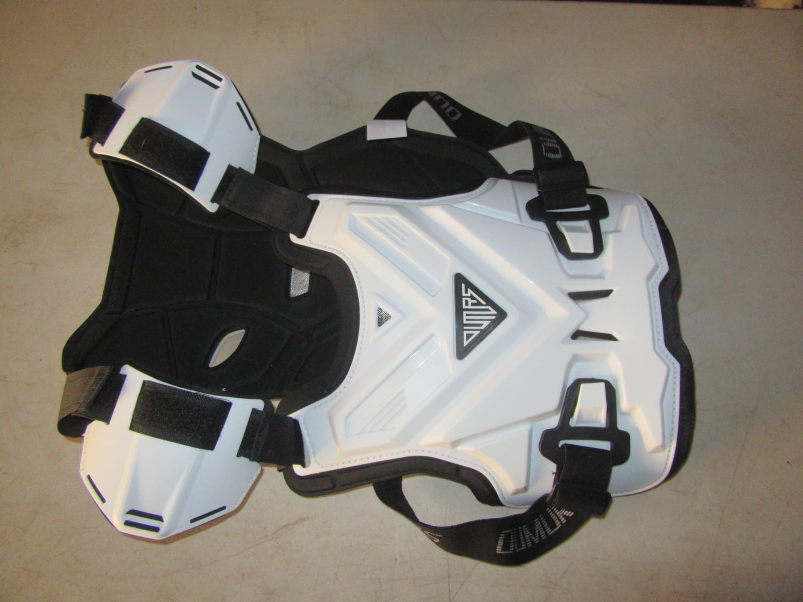 OUMURS Adult Off-Road Motorcycle Chest Protector, Lightweight Design with Reinforced PP Armor Plates, Breathable Motocross Protector for Dirt Bike, ATV & Skateboard customer photo 1