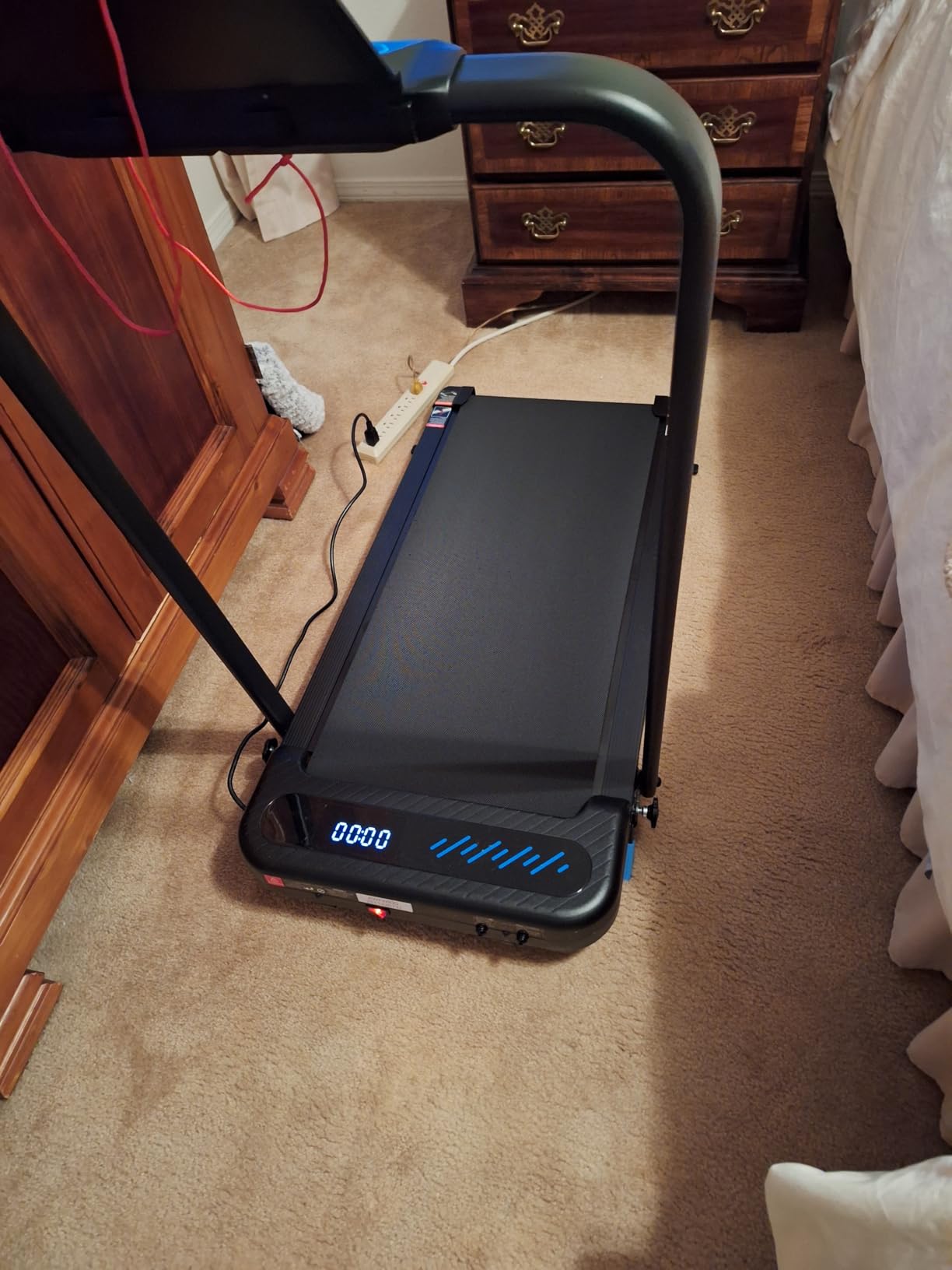 WELLFIT Folding Treadmill for Home, Walking Pad with Incline and Handle Bar | 350+lbs Capacity, Under Desk Treadmill for Home Small Office, Low Noise Treadmills with Smart Voice Control customer photo 1