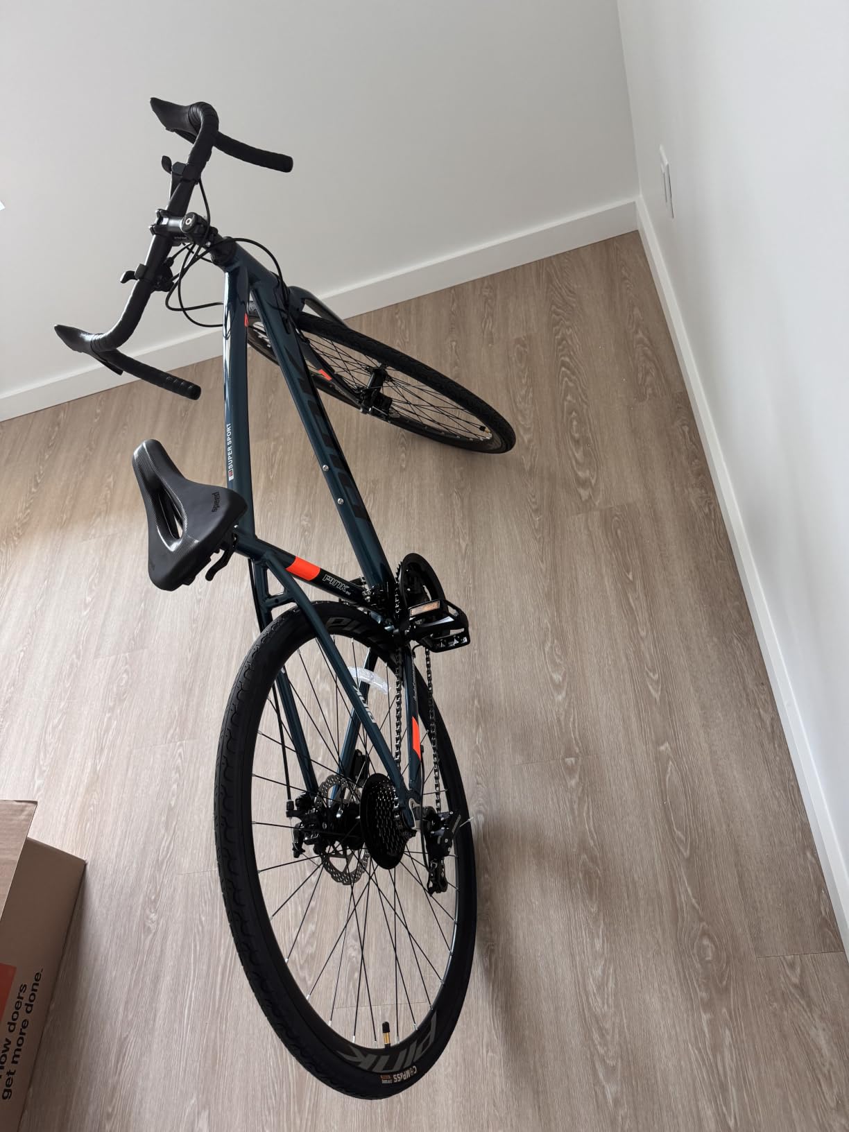 Pipleo Road Bike, 700C City Commuter Bicycle, 21 Speeds Shimano Drivetrain Sport Racing Bike, Light Weight Aluminum Frame, Urban Street Bike for Men Women Adult Bicycle customer photo 2
