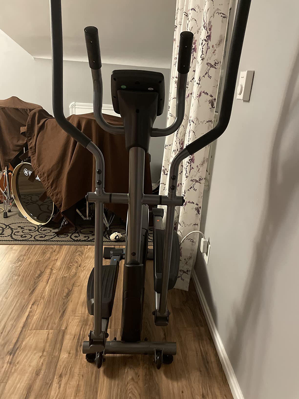 ANCHEER Elliptical Exercise Machine Foldable Elliptical Trainer 16 inch Stride | Ultra-Silent Elliptical Machine for Home, 550LBS Loading Capacity, 16 Resistance Levels and Pulse Rate Grips and Adjustable Pedals customer photo 2