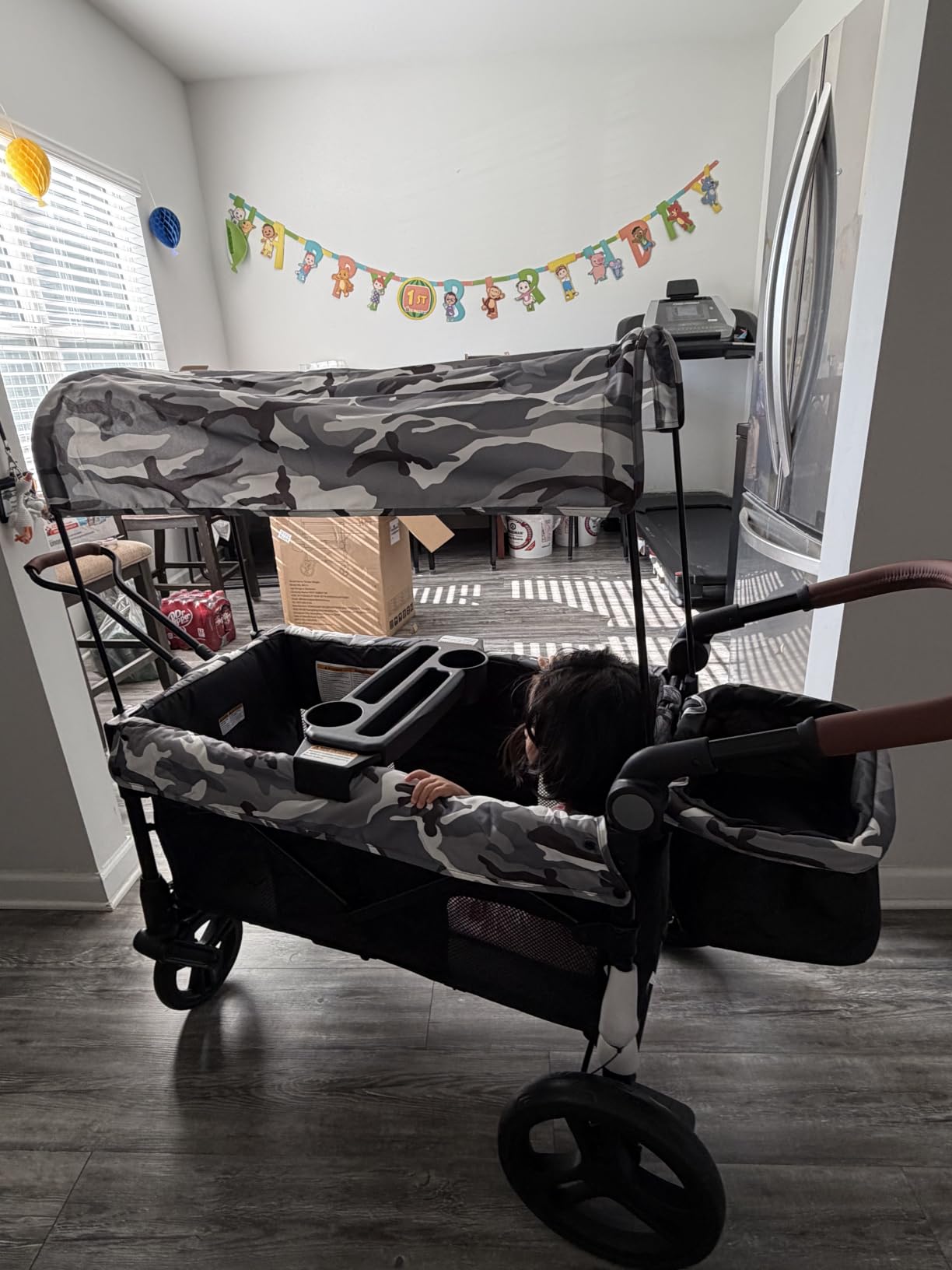 ELEMARA All-Terrain Stroller Wagon for 2 Kids, Foldable Kids Wagon Stroller Includes Removable Canopy,Mosquito net, Adjustable Push&Pull Handle, Snack Tray & Cup Holders, Storage Basket, Grey+Black customer photo 1