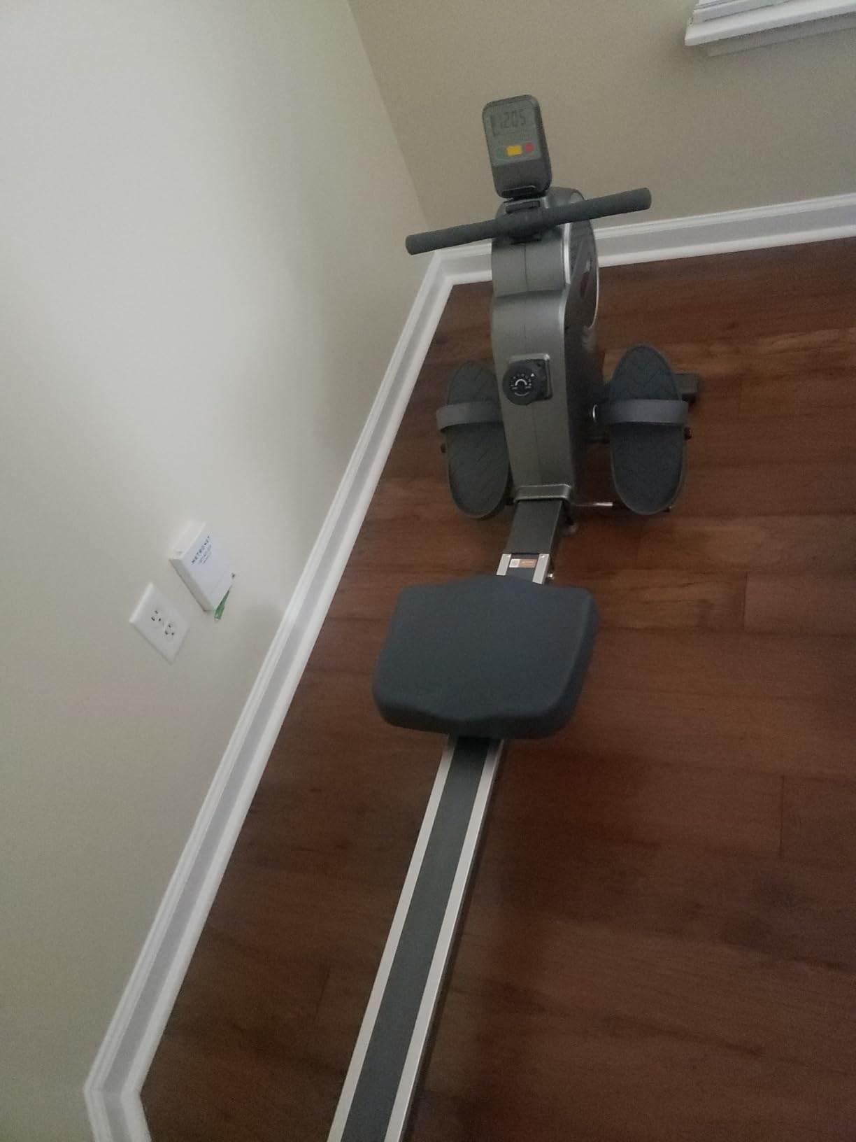 Dripex Rowing Machine, Magnetic Rower, Max 360 LBS, 16 Levels of Workout Resistance, Dual Slide Rail, Ergonomic Seat customer photo 1