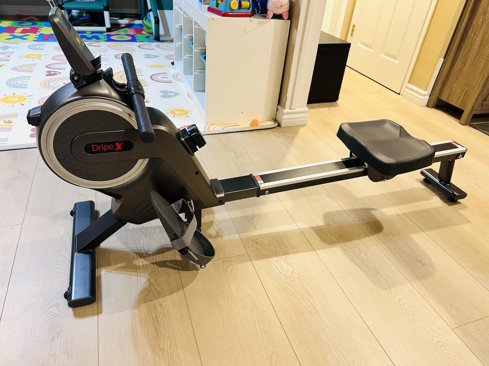 Dripex Rowing Machine, Magnetic Rower, Max 360 LBS, 16 Levels of Workout Resistance, Dual Slide Rail, Ergonomic Seat customer photo 2