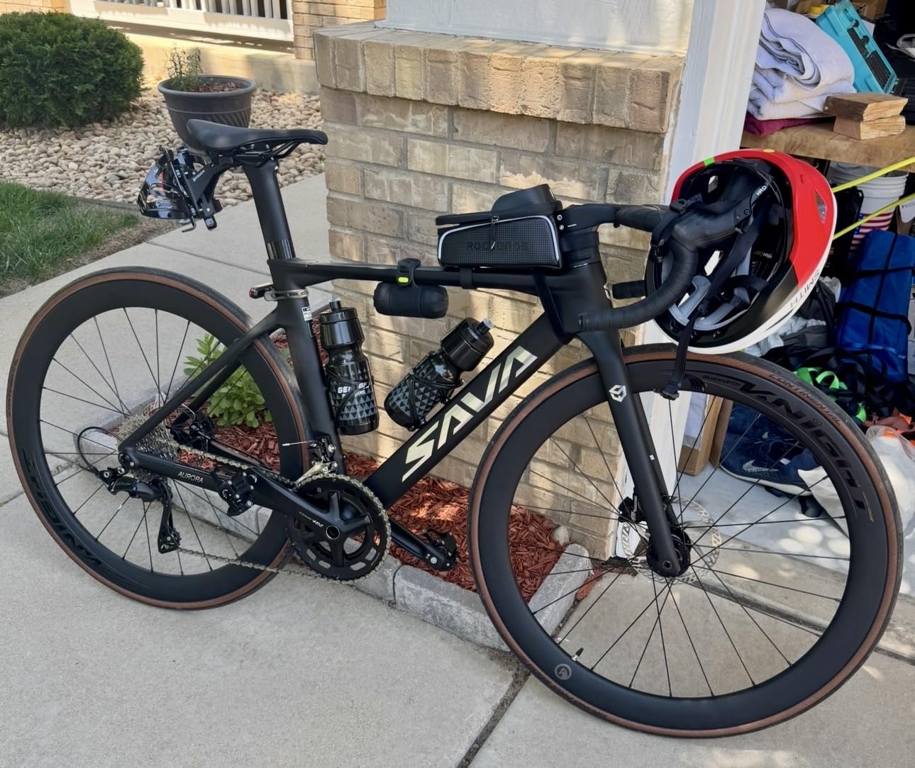 SAVADECK A7L 2026 Carbon Road Bike - T800 Carbon Fiber Frame, with Shimano 105 R7100 24-Speed Groupset, Hydraulic Disc Brake, 700C Racing Bicycle for Men & Women customer photo 1