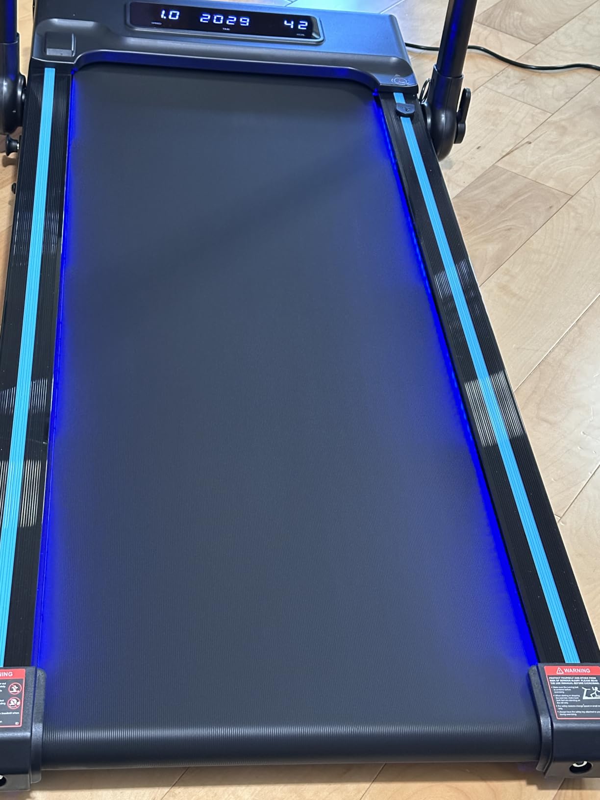 3.0HP Walking Pad Treadmill with Incline 2%-7%-12%, 6 in 1 Foldable Treadmill for Home with Removable Desk, Adjustable Handle Bar, RGB Lights, Remote&APP Control, 330LBS Capacity customer photo 2