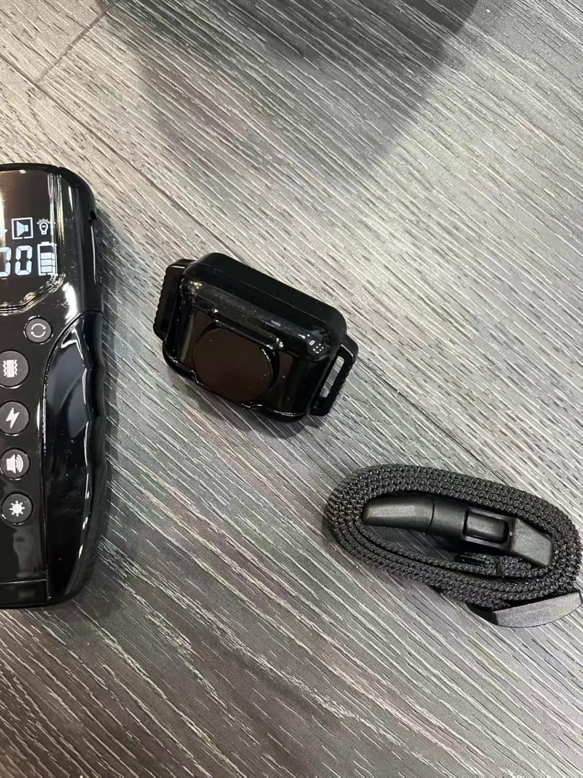 Lightest No Shock Dog Training Collar with 2000ft Remote, Tiniest Vibrating Dog Collar, Vibration Collar for Small Dogs 5-15lbs & Medium Large Dogs, Safe Lock, Beep, Vibrate, No Prongs, Waterproof, Pink customer photo 2