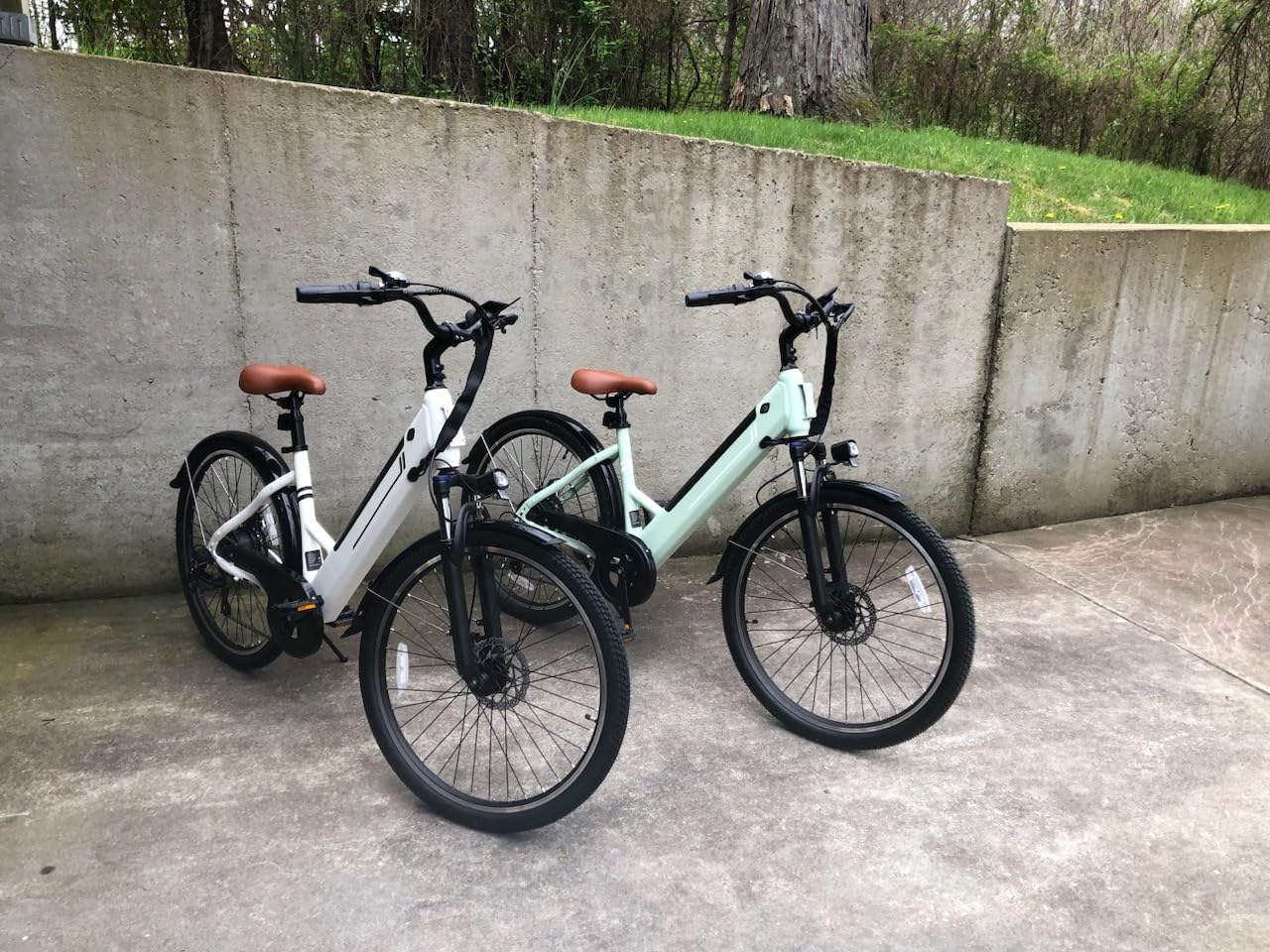 Jasion RetroVolt Max Electric Bike, Dual Battery, 150-Mile Range, Fat Tire | 52V 40Ah dual battery, 2000W peak, 38MPH, fat tire, dual shocks, 2-piston hydraulic brakes, for commutes, beach roads customer photo 1