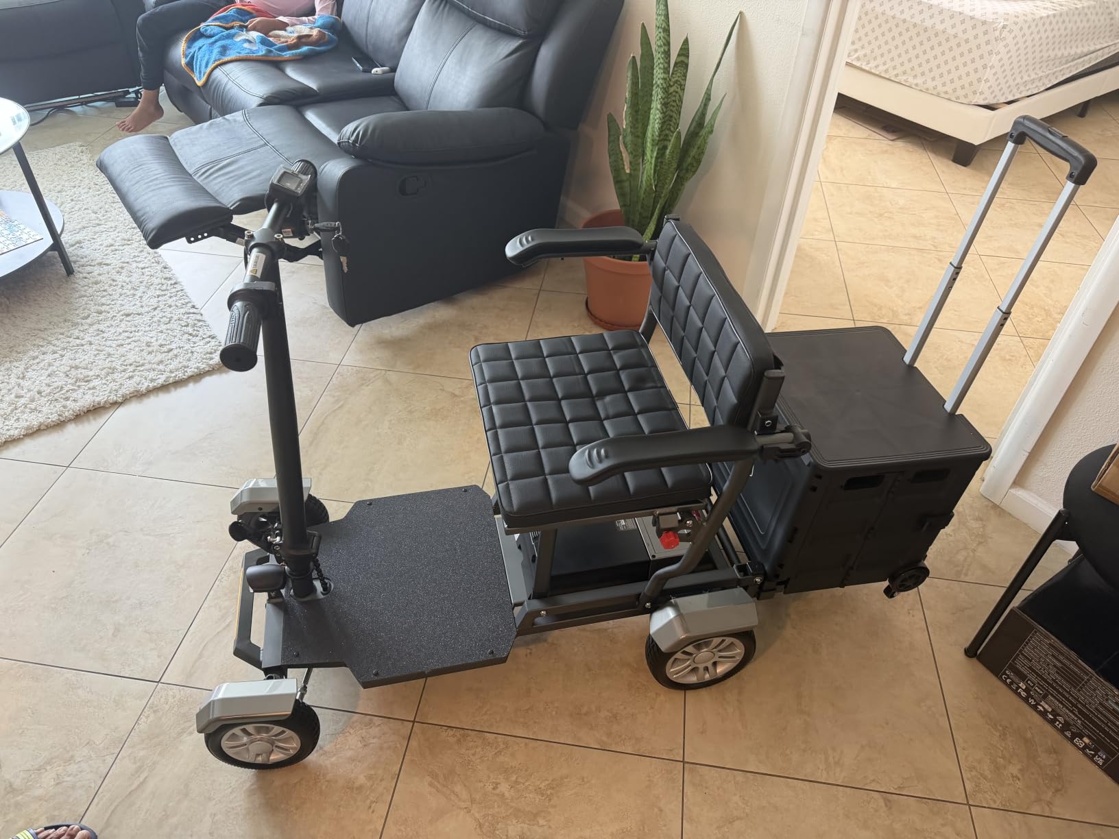 Lightweight Mobility Scooters for Seniors and Adults, Foldable 4-Wheel Motorized Scooter with Storage Crate & Basket, Aluminum Frame, 450W Brushless Motor, Led Light, 25 Miles Range, 400Lbs Capacity customer photo 1