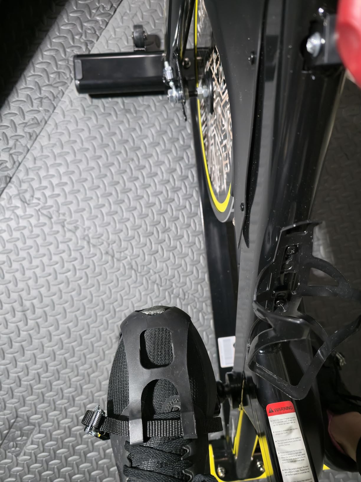 pooboo Magnetic Exercise Bike, 350 LBS Capacity, Stepless Magnetic Resistance customer photo 1