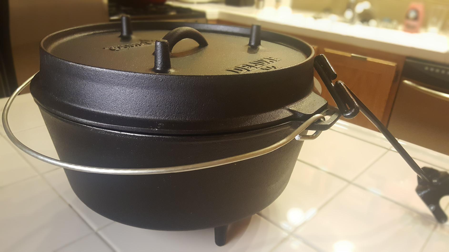 Camp Chef Cast Iron Dutch Oven, Pre-Seasoned, 9.33 qt customer photo 2