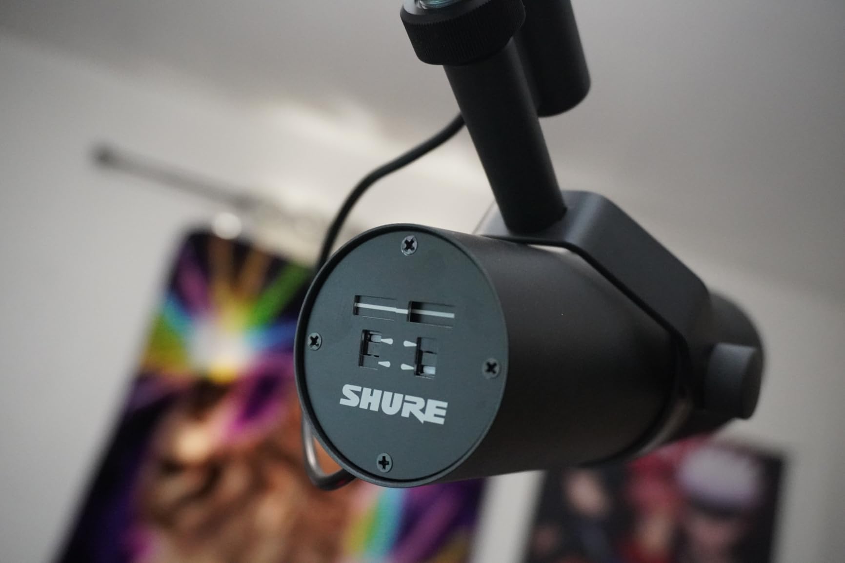 Shure SM7B Dynamic Vocal Microphone for Podcasting & Streaming customer photo 2