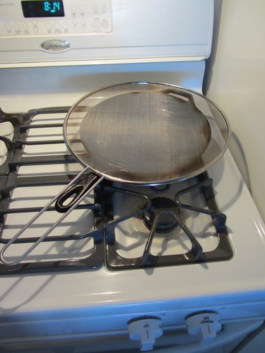 Lodge Cast Iron Combo Cooker, 3.2 Quart Deep Pot & 10.25 Inch Skillet Lid customer photo 1