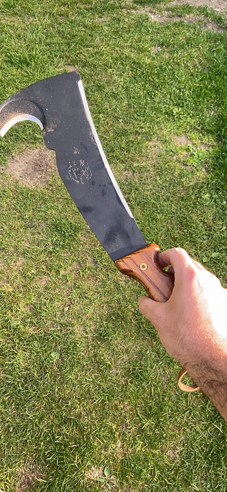 Woodmans Pal - Multi-Use Axe Machete with Sheath - Survival Machete Ideal for Camping, Fishing, Hunting, Bushcraft - Perfect Brush Axe for Surveying… (Wood Handle) customer photo 2