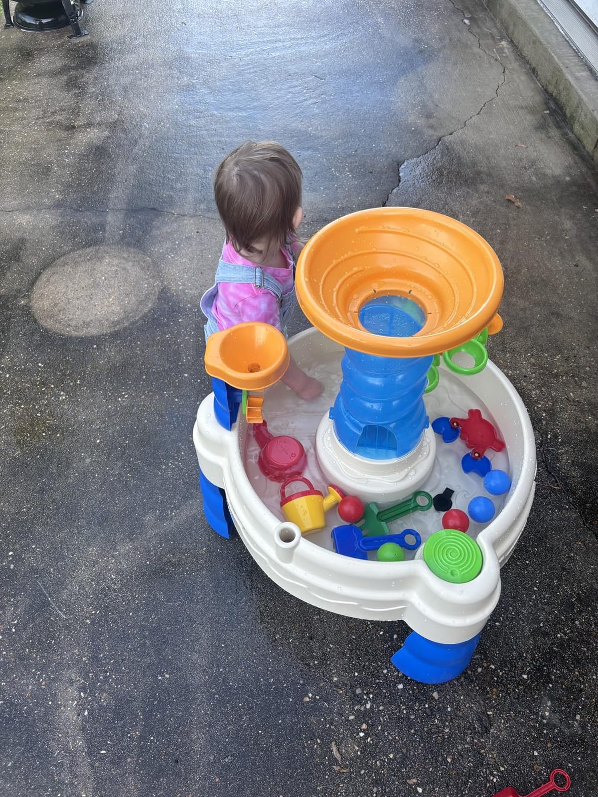 Little Tikes Spiralin' Seas Waterpark Play Table, Multicolor customer photo 2