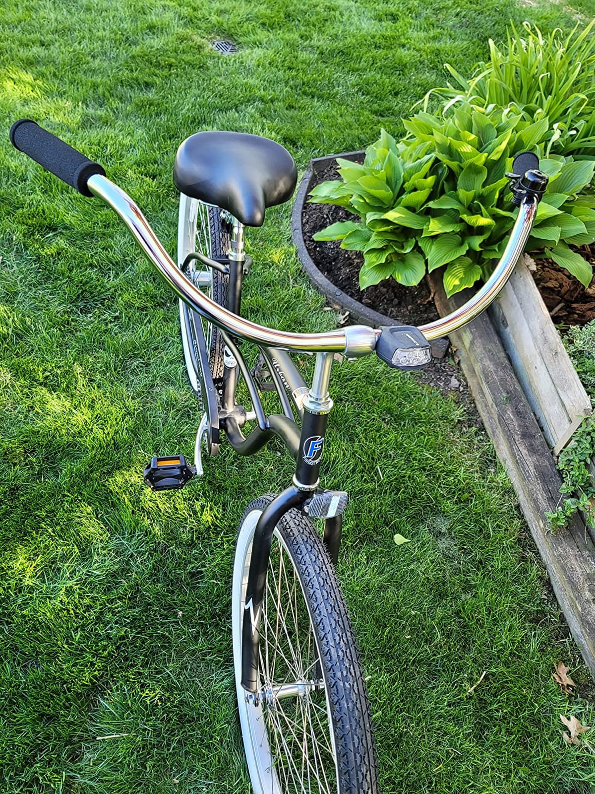 sixthreezero Urban Lady Beach Cruiser Bike, Women's 3 Speed Hybrid Bicycle customer photo 2
