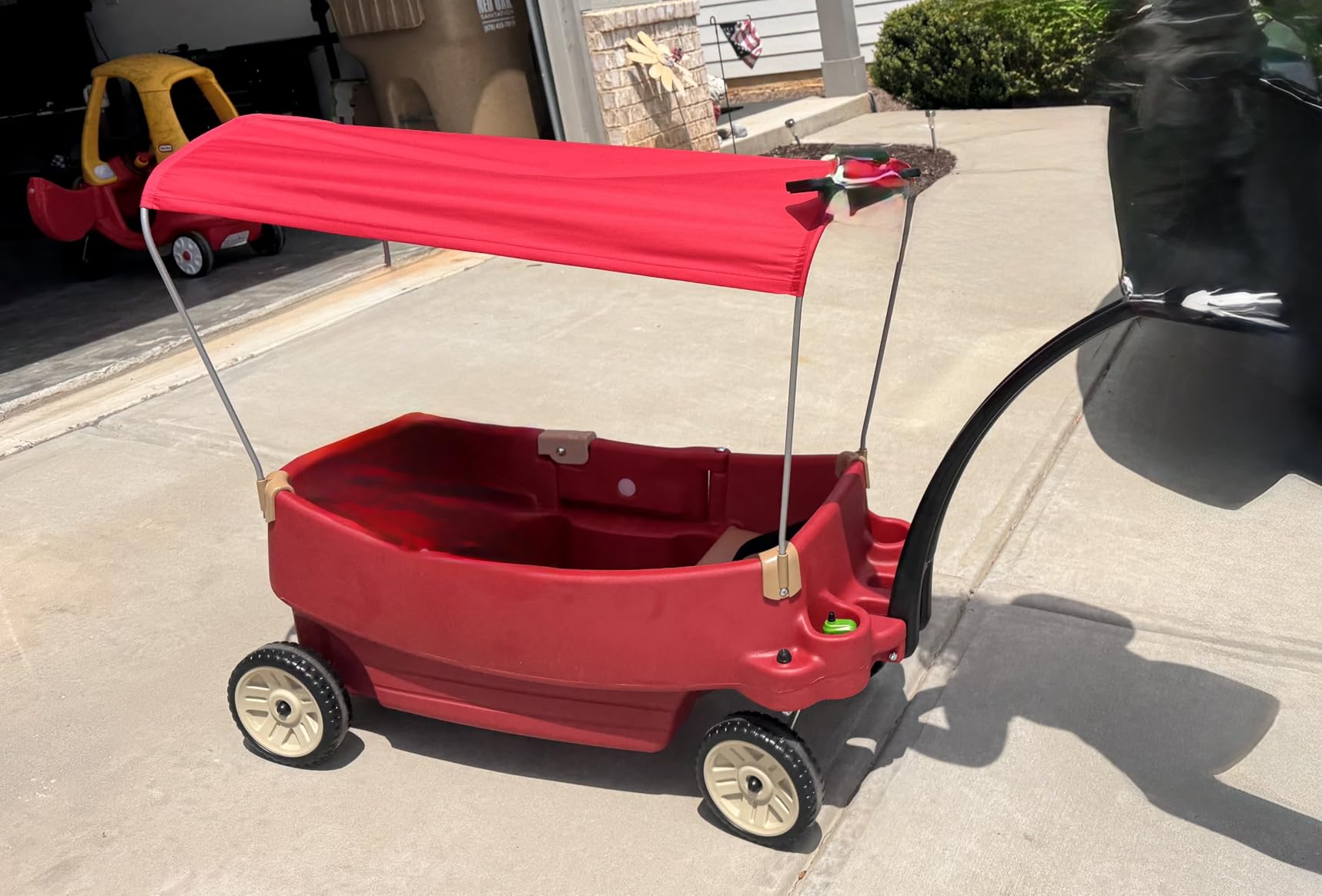 Step2 All Around Canopy Wagon, Kids Ride On Toy, Stroller Substitute, Includes Seat Belts, Made of Durable Plastic, Max Weight 75 lbs., For Toddlers 1.5-5 Years Old customer photo 2
