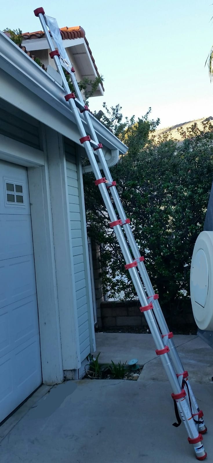 Xtend & Climb 785P+ Telescopic Ladder (15.5 FT - 250 LBS) customer photo 2