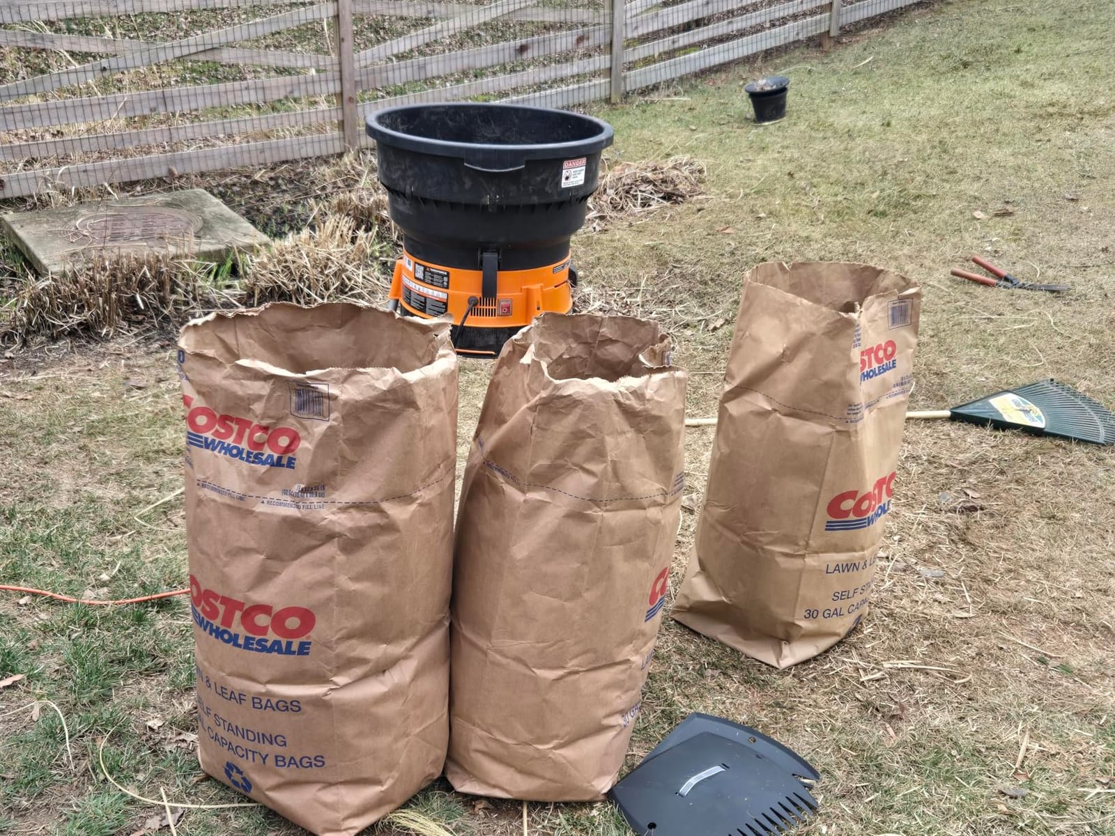 Yard Force YF8000LS Electric Leaf Mulcher/Shredder with Bonus Accessory Kit, One Size, Black/Orange customer photo 1