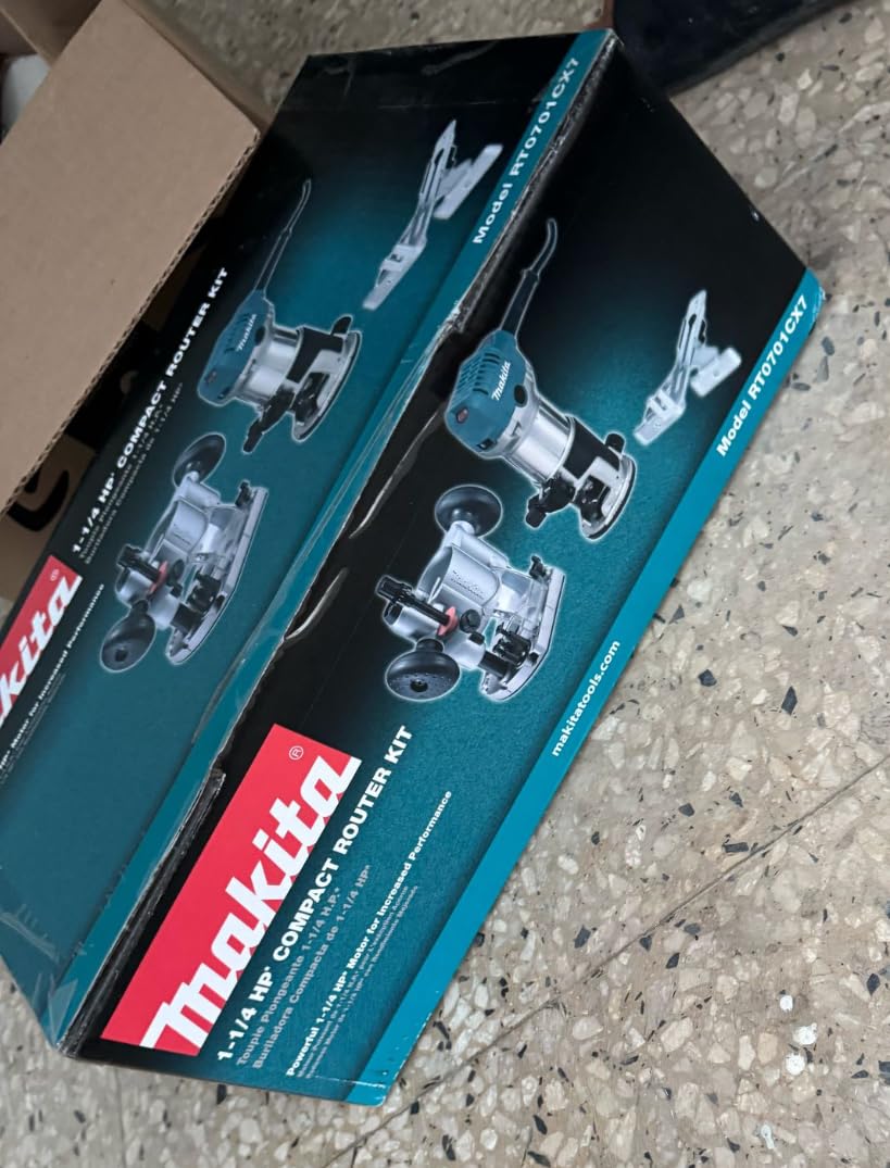 Makita RT0701CX7 1-1/4 HP* Compact Router Kit customer photo 1
