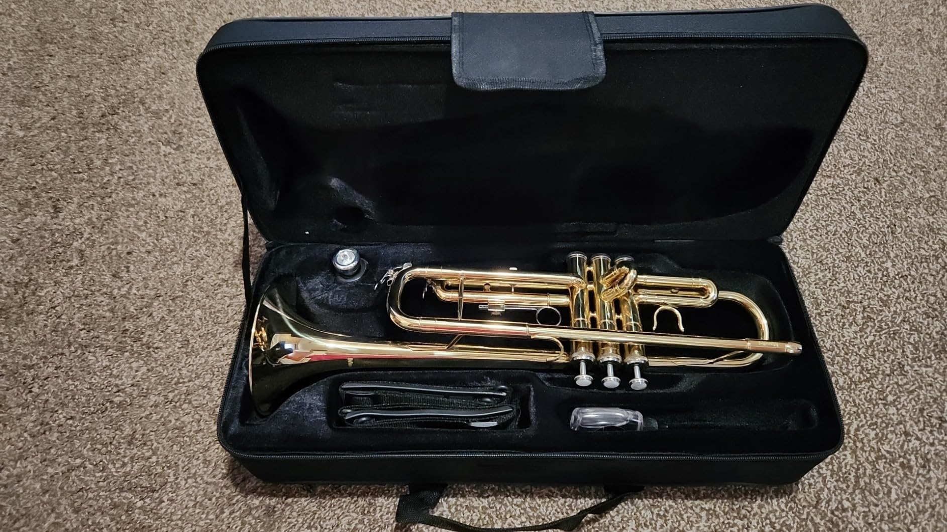Mendini By Cecilio Bb Standard Trumpet Set for Beginners - Gold customer photo 2