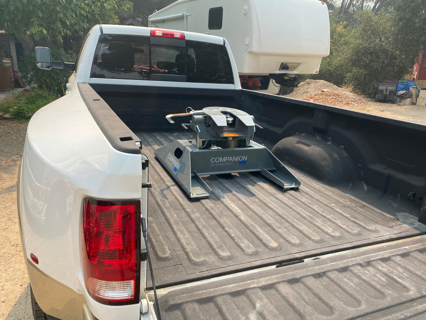 B&W Trailer Hitches Companion Fifth Wheel Hitch - RVK3500 customer photo 1