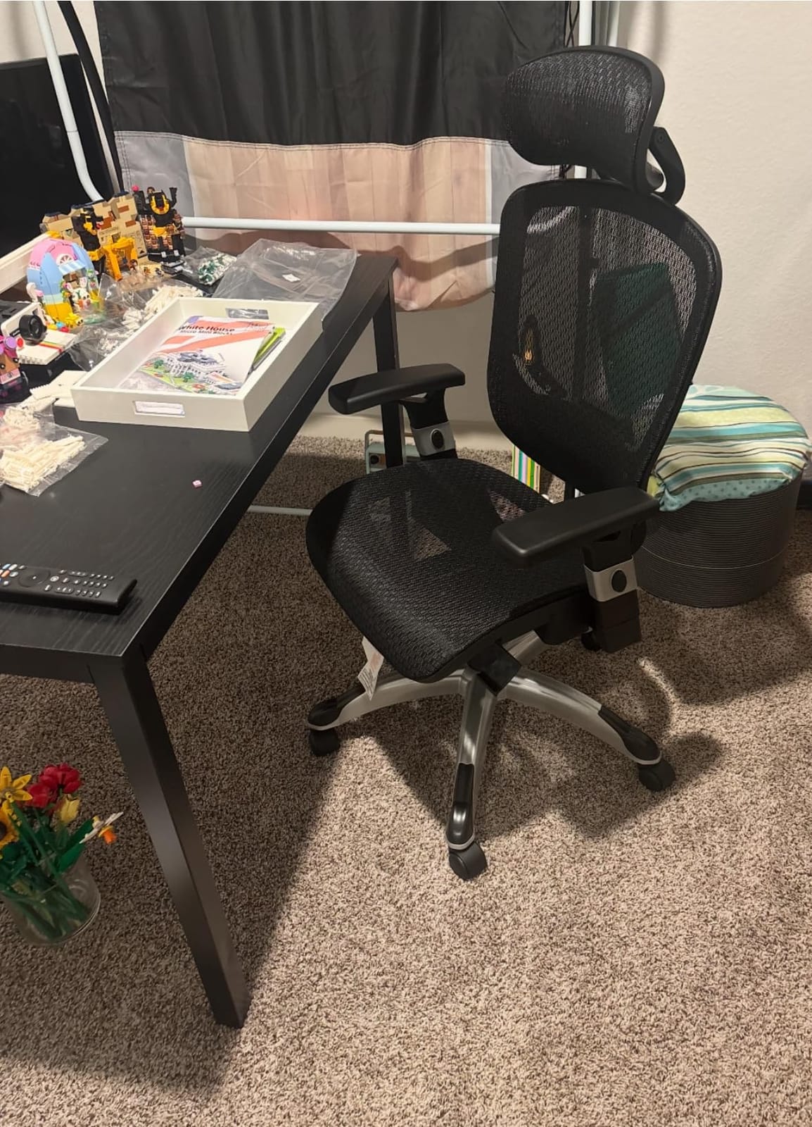 Staples Hyken Ergonomic Mesh Task Chair, Lumbar Support, Swivel, Black customer photo 2