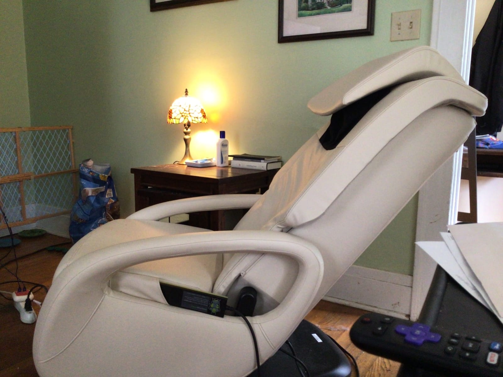 Human Touch WholeBody 7.1 Massage Chair - Deep Back & Neck Massage, Heat customer photo 1