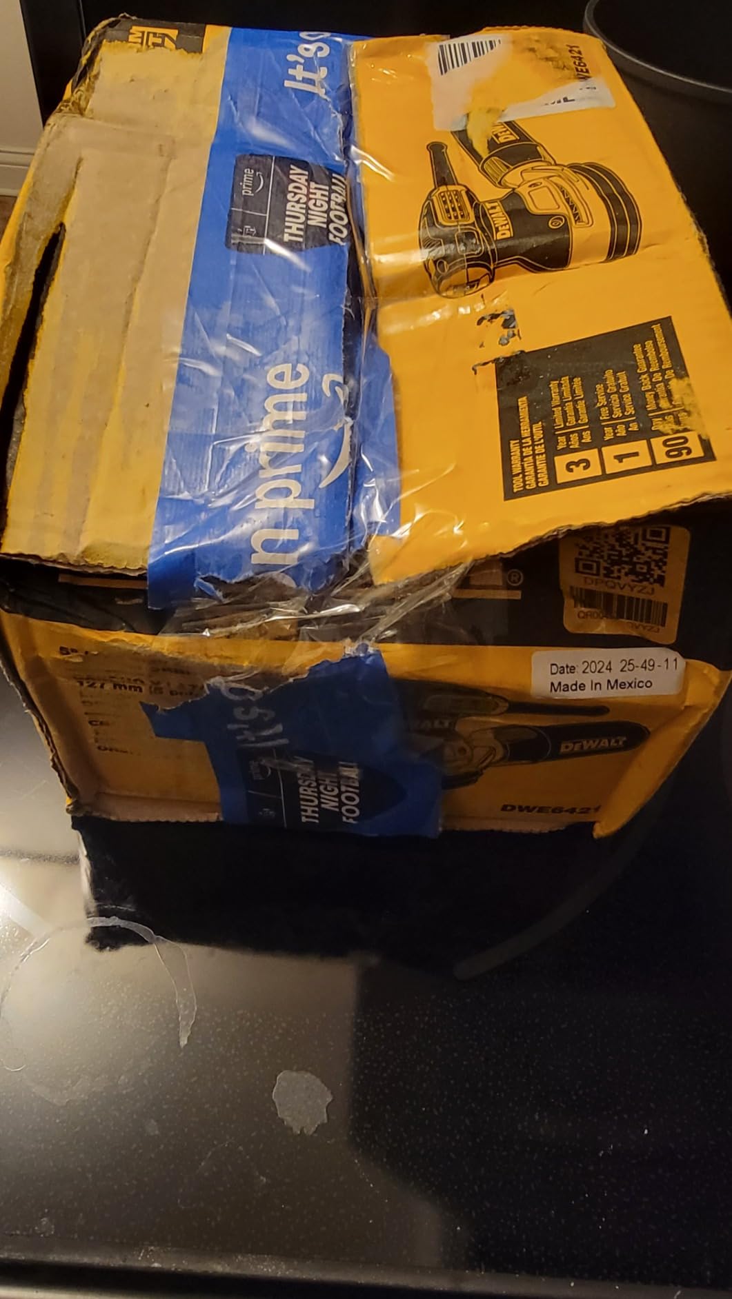 DEWALT Orbital Sander, 5 Inch Palm Sander Tool, 12,000 OPM (DWE6421) customer photo 1