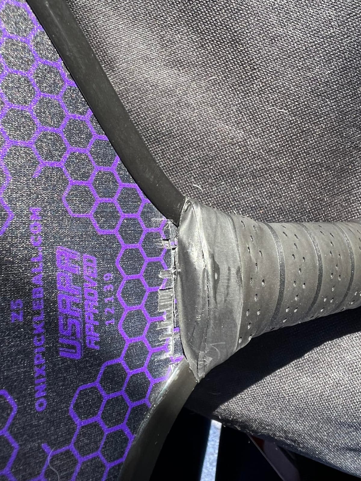 Onix Graphite MOD Z5 Carbon Fiber Pickleball Paddle with Wide-Body Shape. Honeycomb Core, Graphite Face & Cushion Comfort Pickleball Paddle Grip customer photo 1