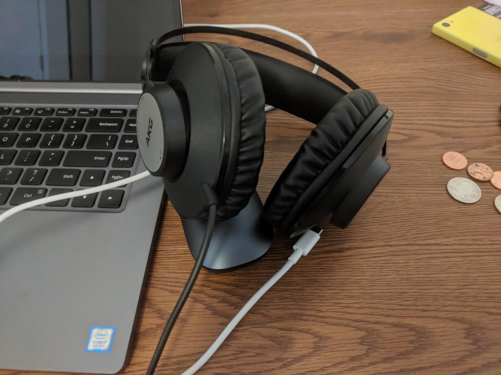 AKG Pro Audio K72 Over-Ear, Closed-Back, High-Sensitivity, High Output 40mm drivers, Studio Professional Headphone. Also Great for Portable Devices. Black. customer photo 2