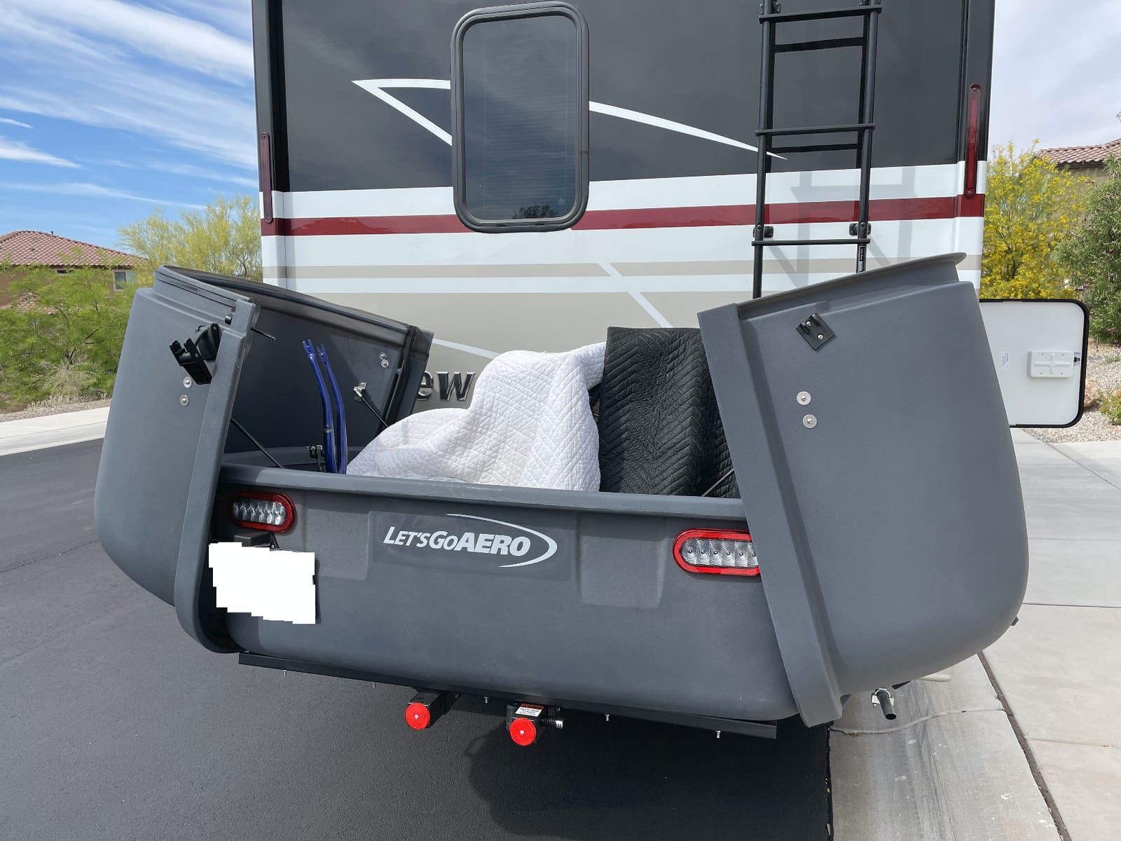 Let's Go Aero GearSpace Slideout Hitch Cargo Carrier -Dark Gray customer photo 1