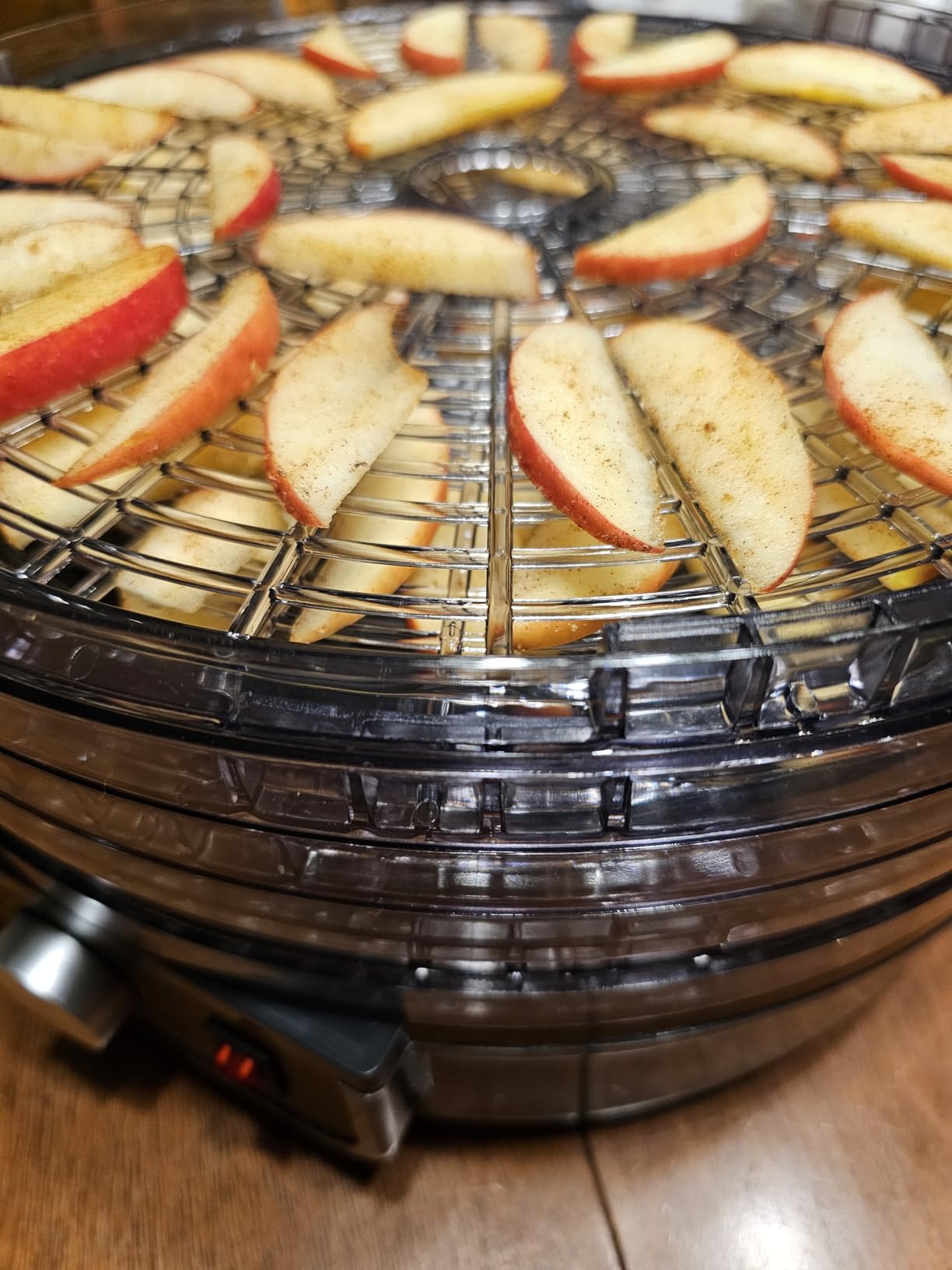 Nutrichef Food Dehydrator Machine | Dehydrates Beef Jerky, Meat, Food, Fruit, Vegetables & Dog Treats | Great For At Home Use | High-Heat Circulation for Even Dehydration | 5 Easy to Clean Trays customer photo 1