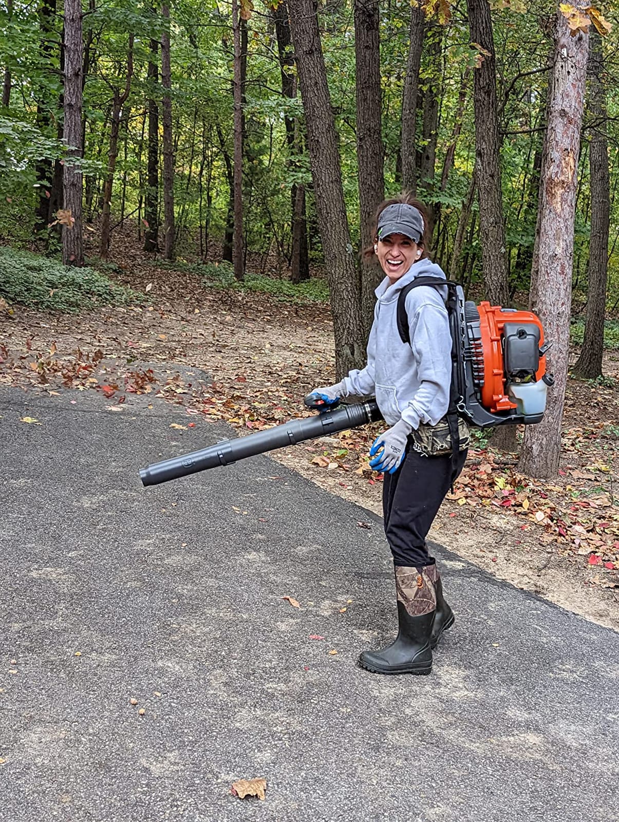Husqvarna 360BT Gas Backpack Leaf Blower, 65.6-cc 3.81-HP 2-Cycle customer photo 1