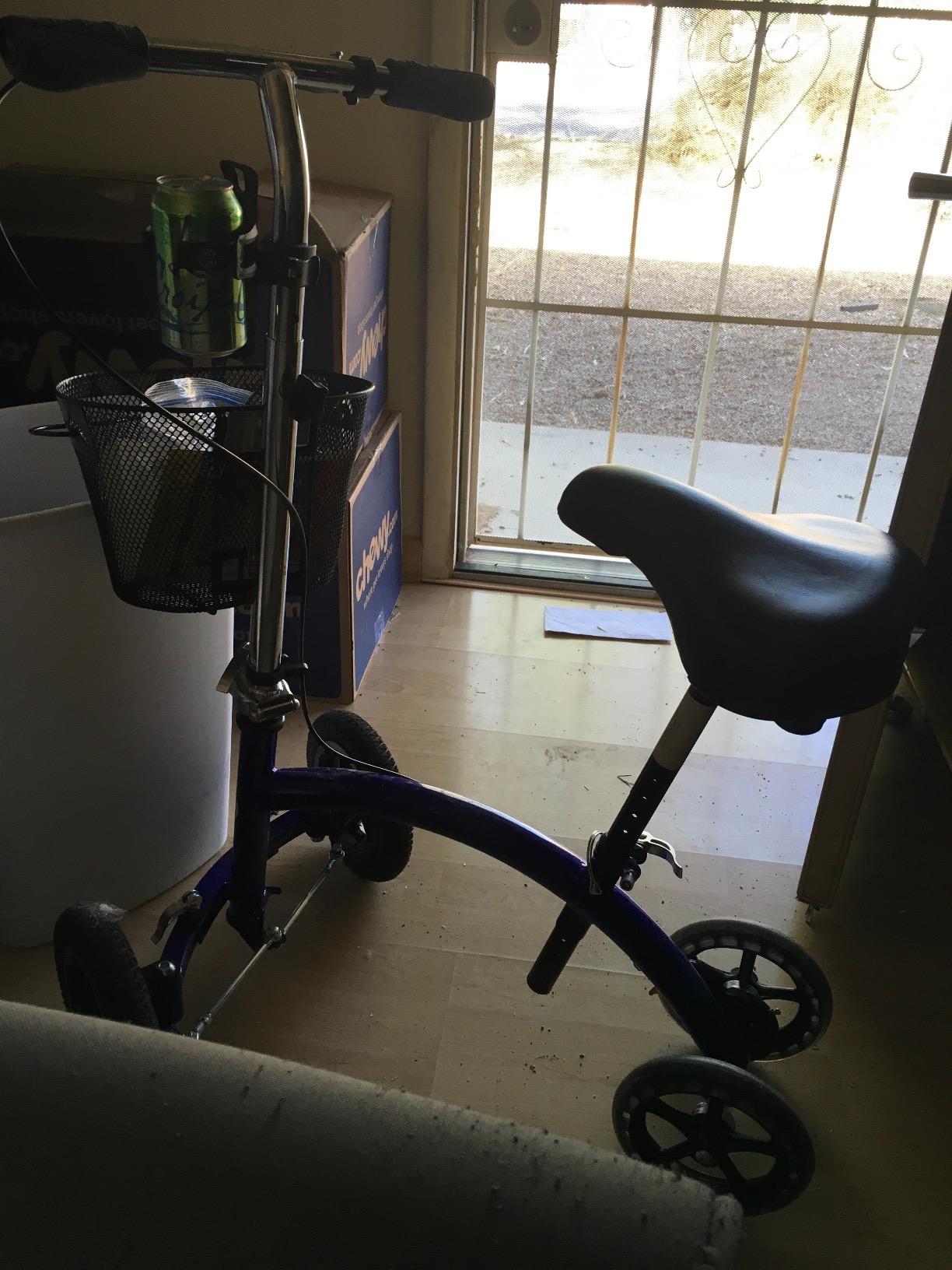 KneeRover Hybrid All Terrain Knee Scooter for Adults, Blue customer photo 1