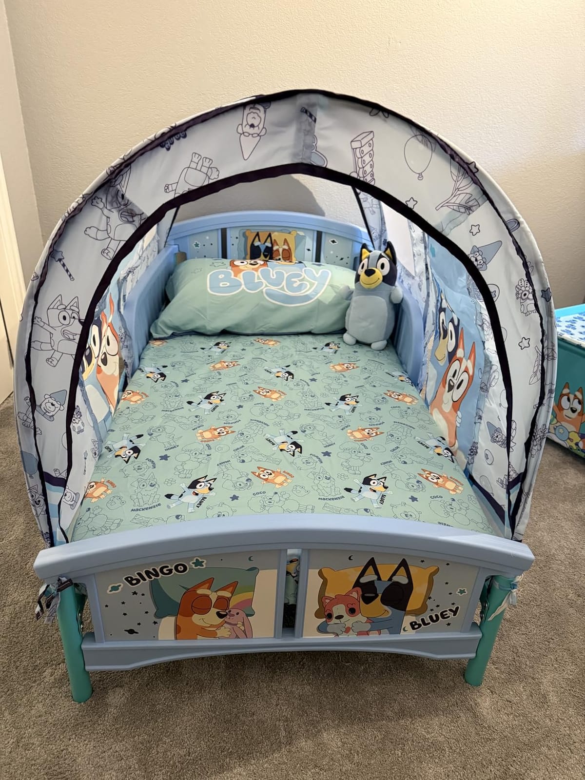 Delta Children Toddler Tent Bed, Disney Mickey Mouse customer photo 2