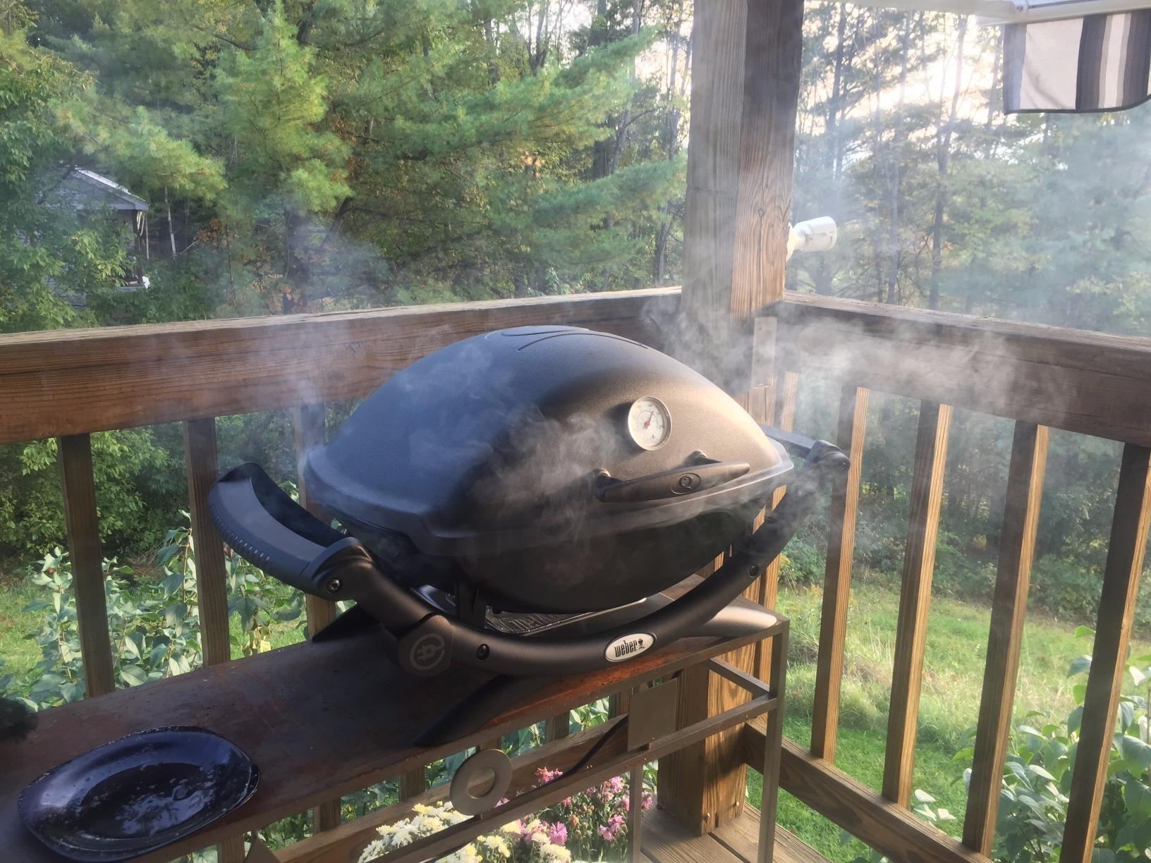 Grillaholics Stainless Steel Wood Chip Smoker Box for Gas & Charcoal Grills customer photo 1