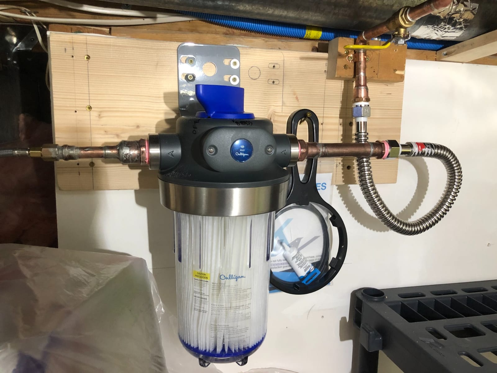 Culligan WH-HD200-C Whole House Water Filter System 1” Inlet/Outlet, Filter Sold Separately – Improve Tap Water Taste, Removes Sediment, Protects Appliances customer photo 1