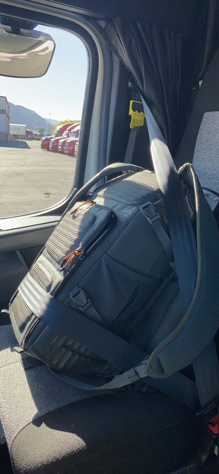 Lowepro LP37016-PWW Flipside Trek BP 450 AW Backpack for Camera, Grey/Dark Green customer photo 1