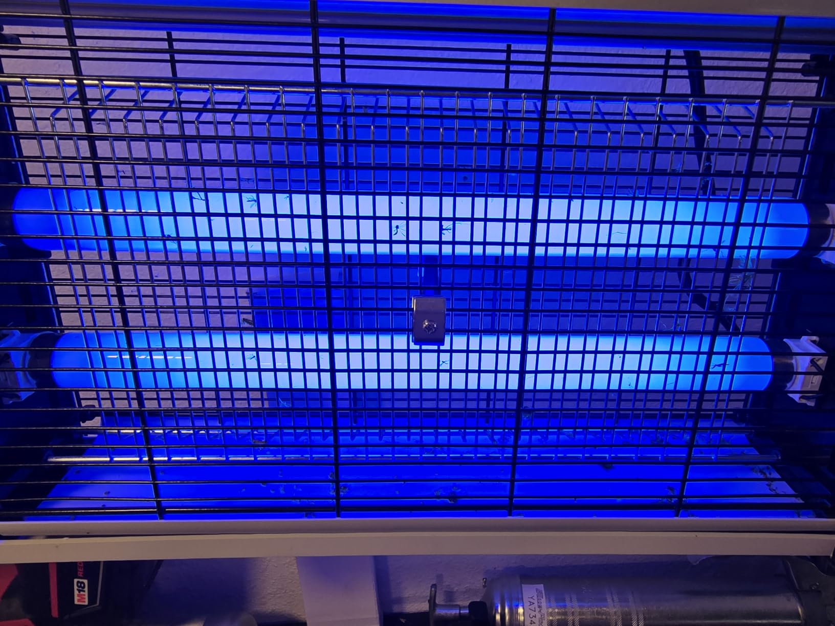 ASPECTEK Electric Bug Zapper, 20W UV Bulbs, Fly, Mosquito, Gnat and Moth Control, Indoor and Covered Outdoor Use for Home, Garage, Patio and Farm, Includes 2 Replacement Bulbs customer photo 1
