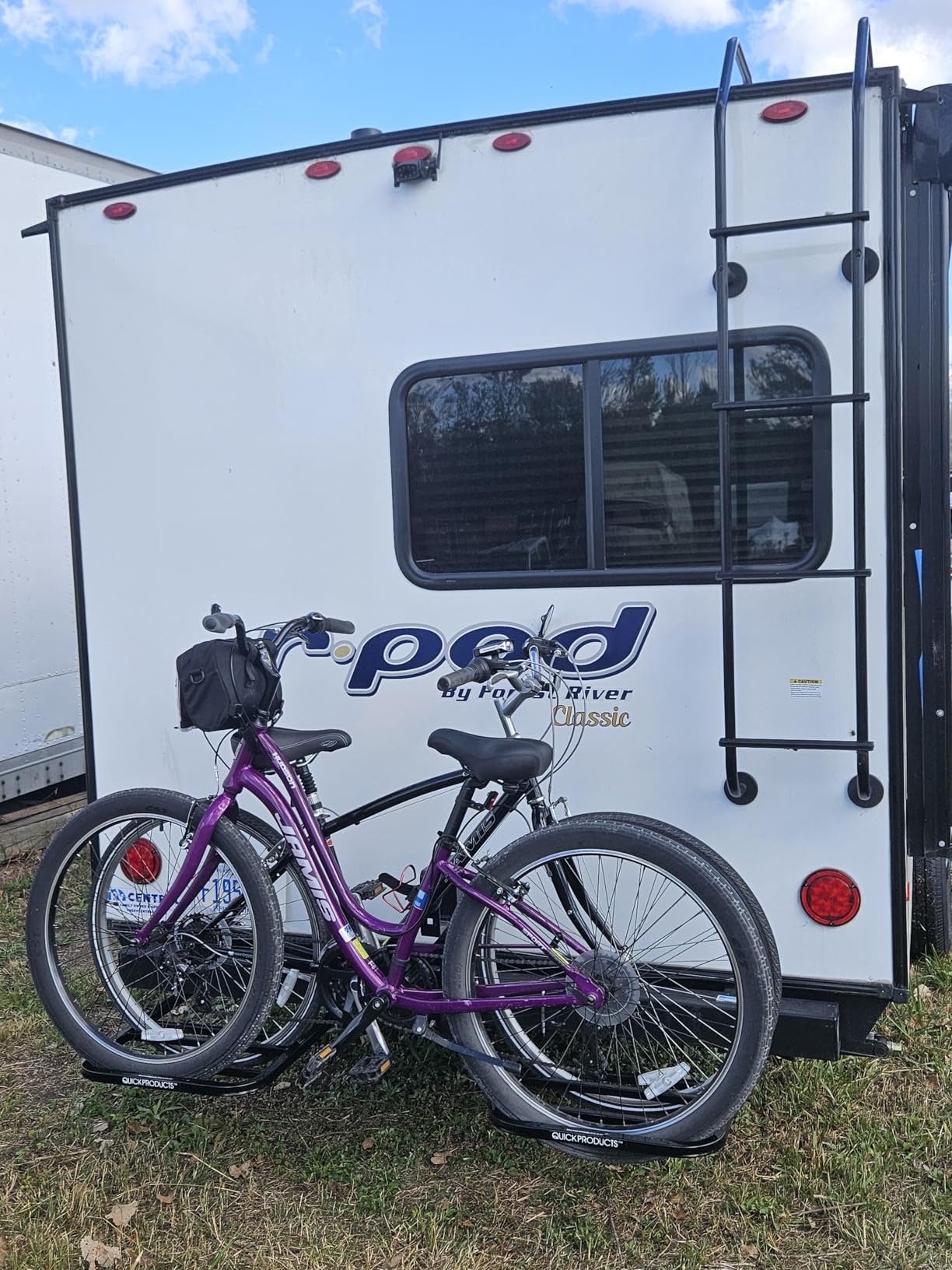Quick Products QPRBM2R RV Bumper-Mounted 2-Bike Rack with Adjustable Width and Stabilizer Post customer photo 1