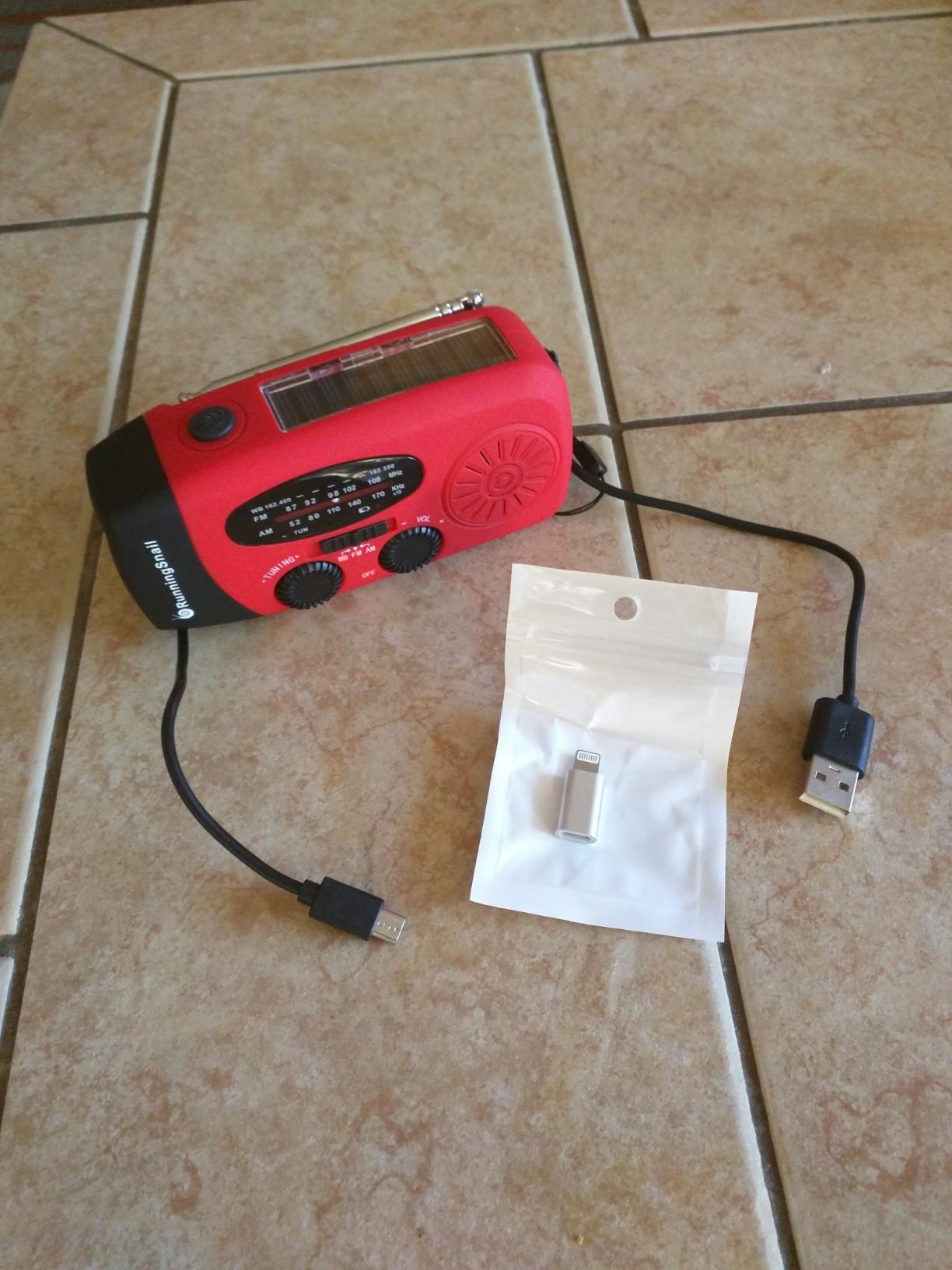 Hand Crank Radio with LED Flashlight,2000mAh NOAA AM FM Emergency Radio customer photo 2
