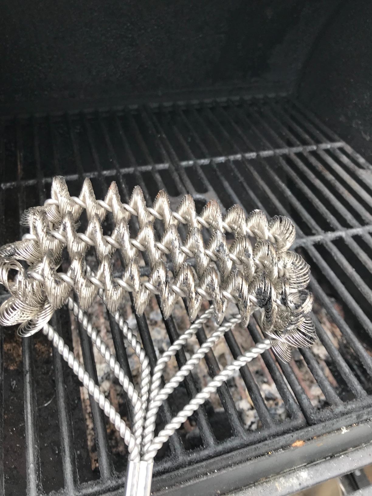 Kona Safe/Clean Bristle-Free Grill Brush - Stainless Steel BBQ Cleaner customer photo 2