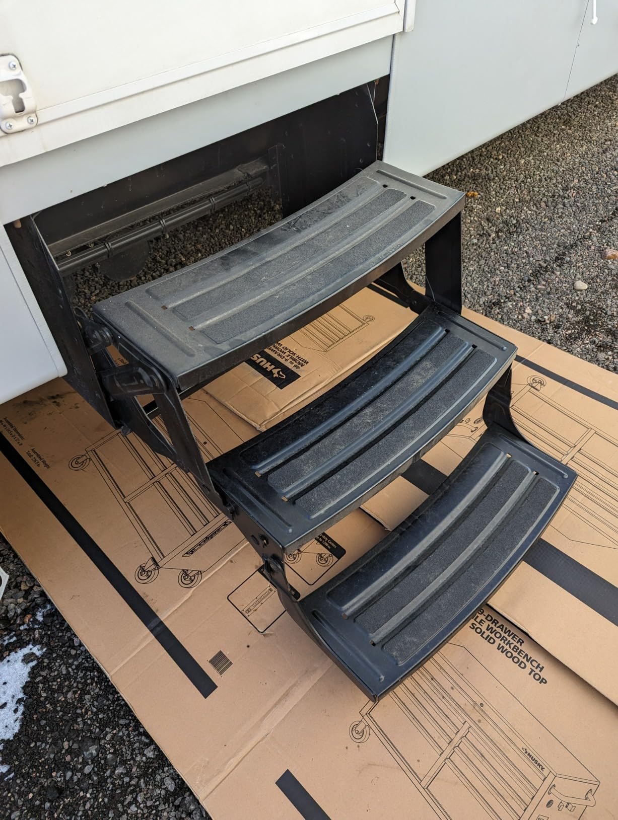 Lippert Components 432698 Alumi-Tread Quad Manual Step customer photo 1