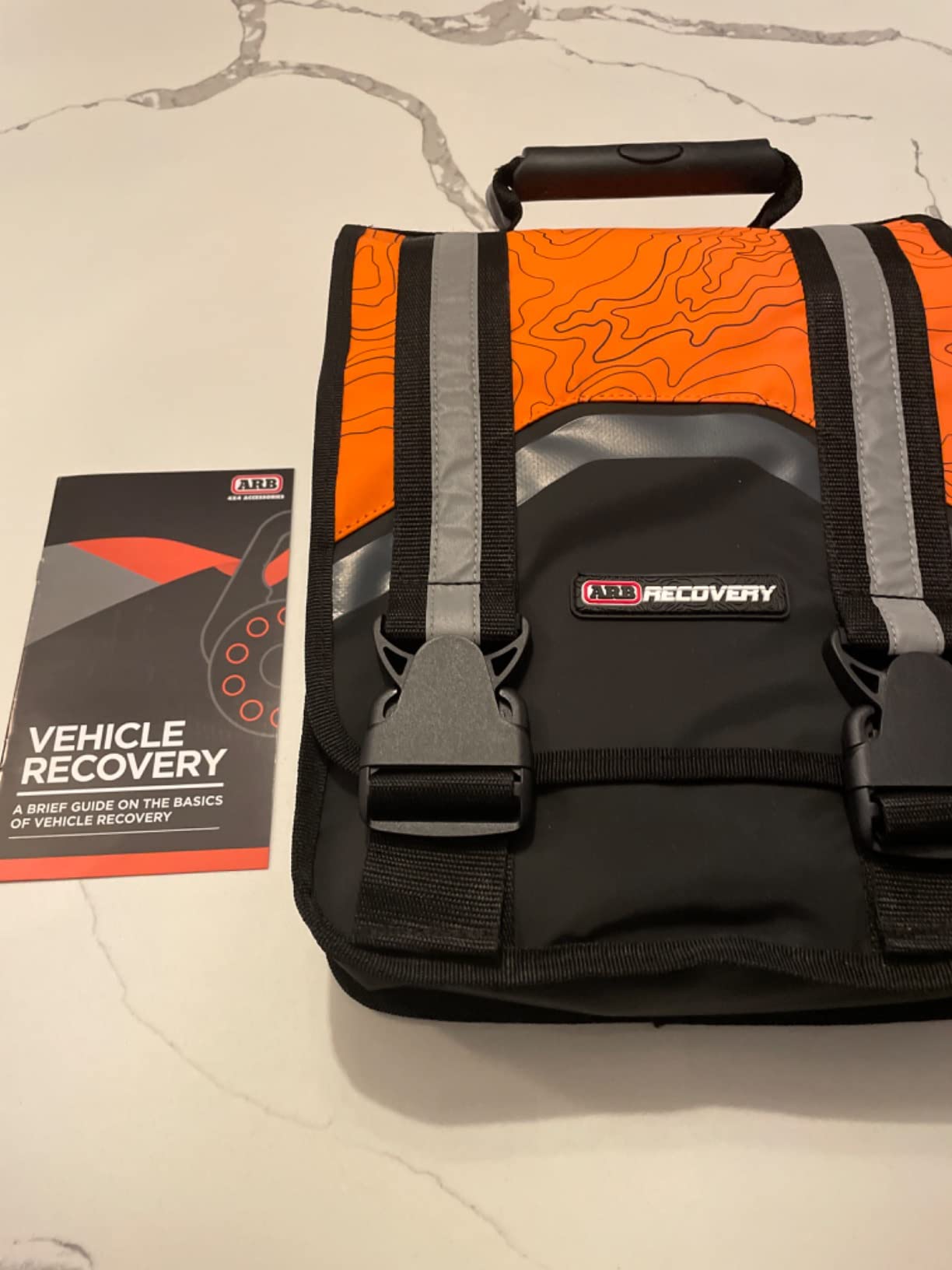 ARB RK12A Weekender Recovery Offroad Accessory Kit for Stuck Vehicles with Snatch Tow Strap 17500 Lb + 2 D-Ring Shackles (4.75 ton) + 2 Premium Recovery Leather Gloves+ Hi-Vis Orange Organizer Bag customer photo 1