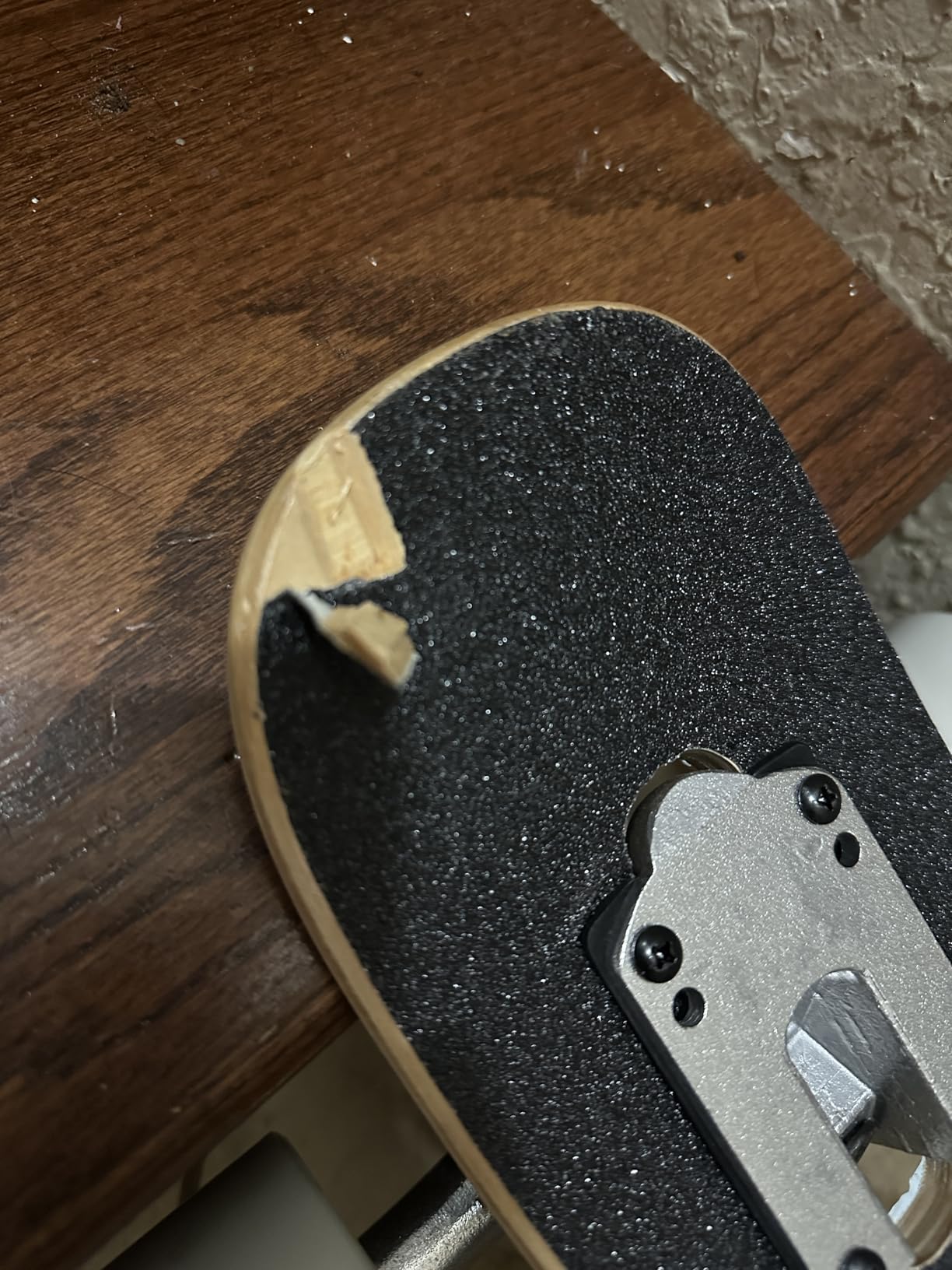 VOLADOR Urban Freeride Pro Longboard| Adaptive Cruiser 42inch| North America Maple| Camber Concave Drop Through Longboard Complete| Setup for Urban Commuting customer photo 2