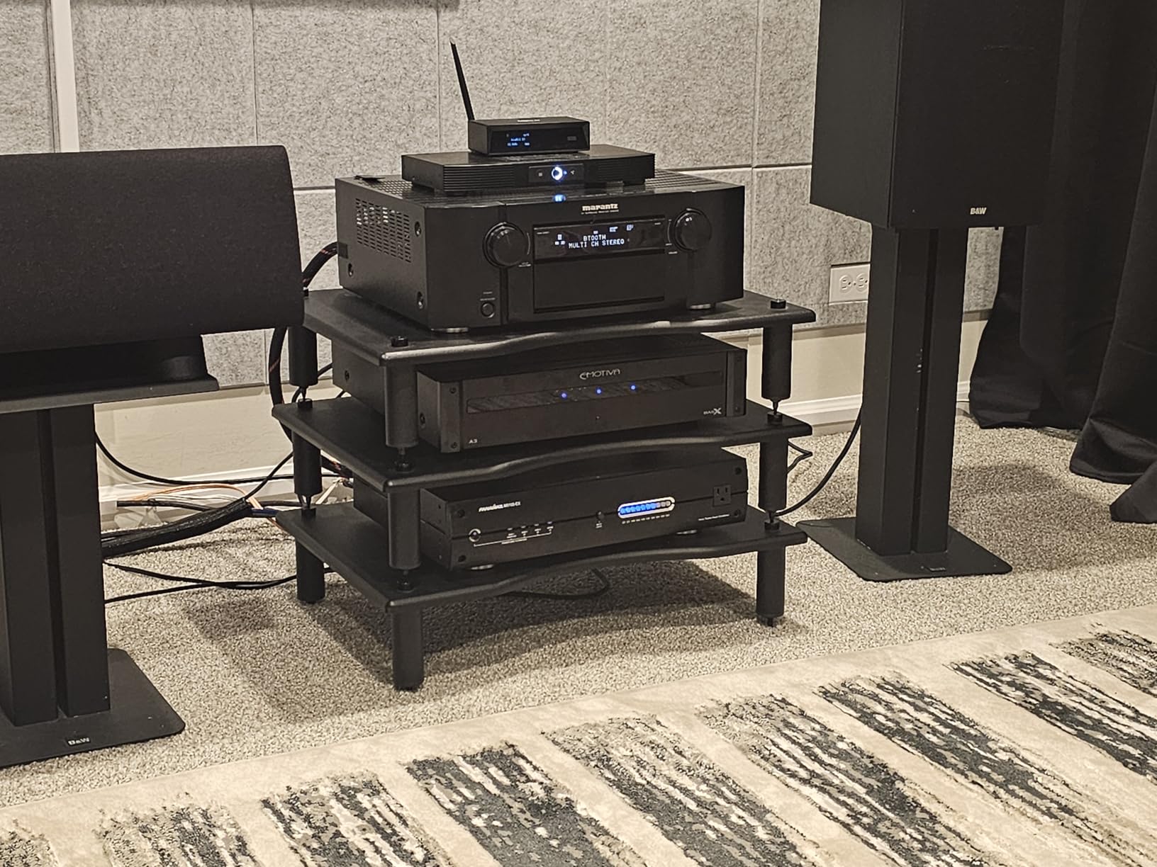 Monolith 124795 Amplifier/Component Stand, 23.8 x 16.7 x 4.7 Compatible with Bose, Polk, Sony, Yamaha, Pioneer & Others, Black customer photo 2