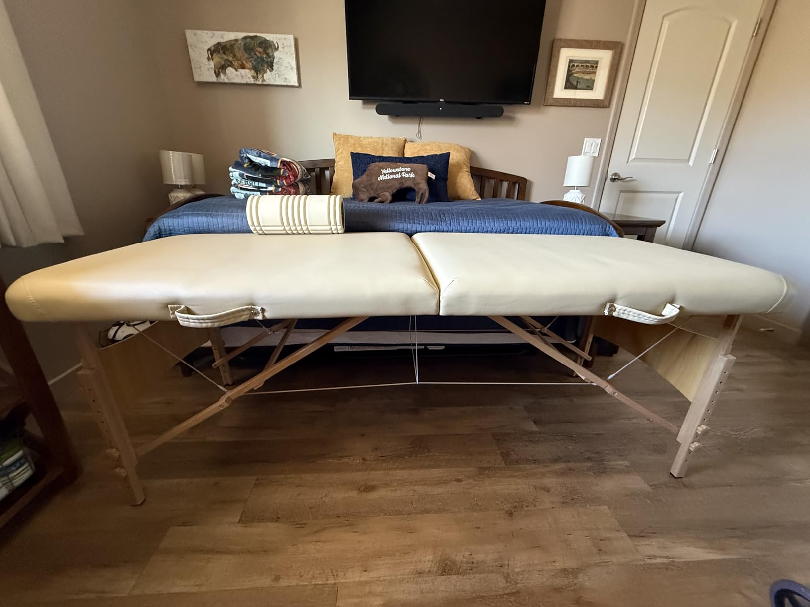 Saloniture Basic Portable Folding Massage Table - Black customer photo 2
