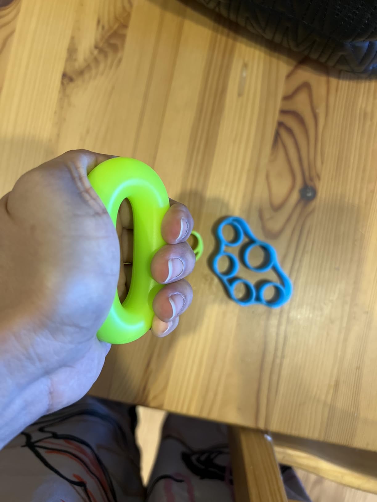 Pnrskter Hand Grip Strengthener, Finger Exerciser, Grip Strength Trainer customer photo 2